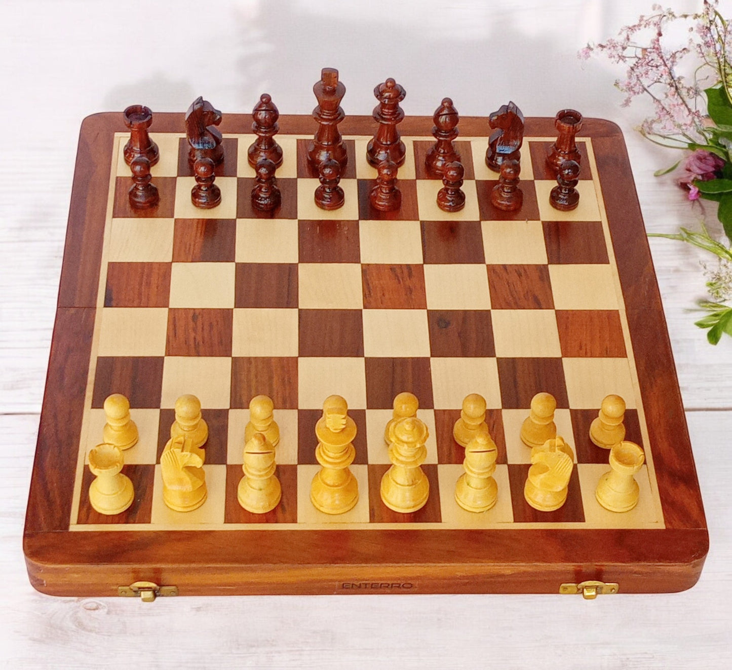 14 x 14 inch ENTERRO™ Wooden Chess Board Set with 2 Extra Queens - Magnetic Folding & Travel Friendly Chess Set