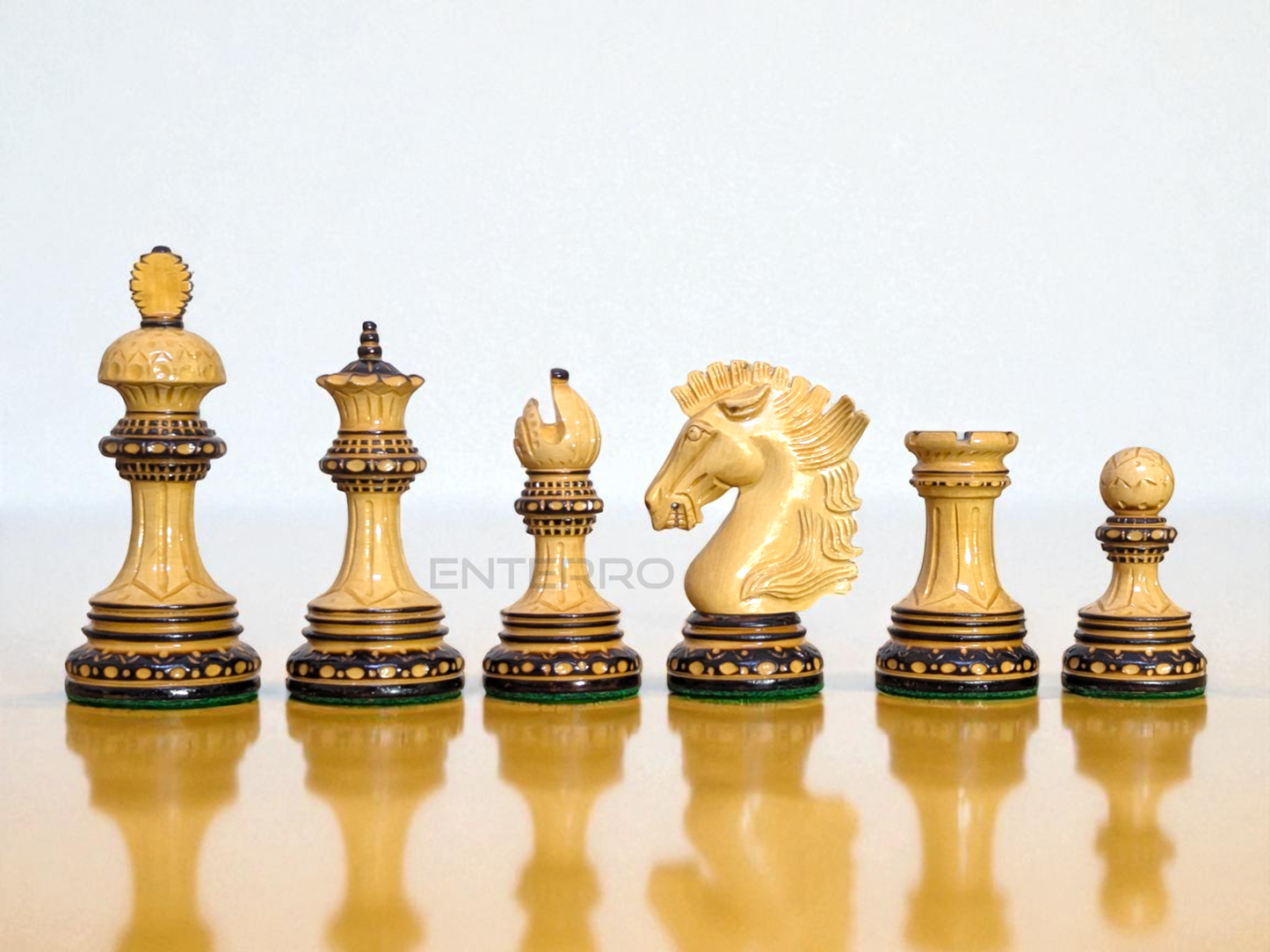 4.5" Wellington Burning Series Wooden Chess Pieces - Made of Burnt Boxwood and Boxwood