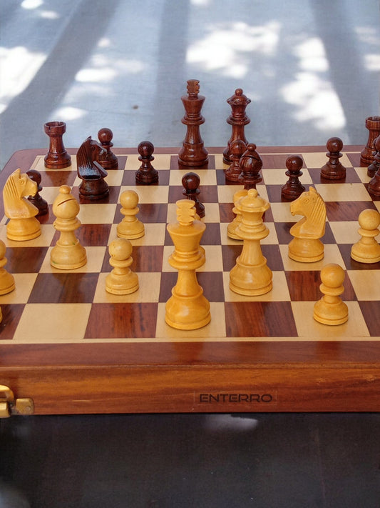14 x 14 inch ENTERRO⢠Wooden Chess Board Set and 2 Extra Queens - Magnetic Folding & Travel Friendly Chess Set