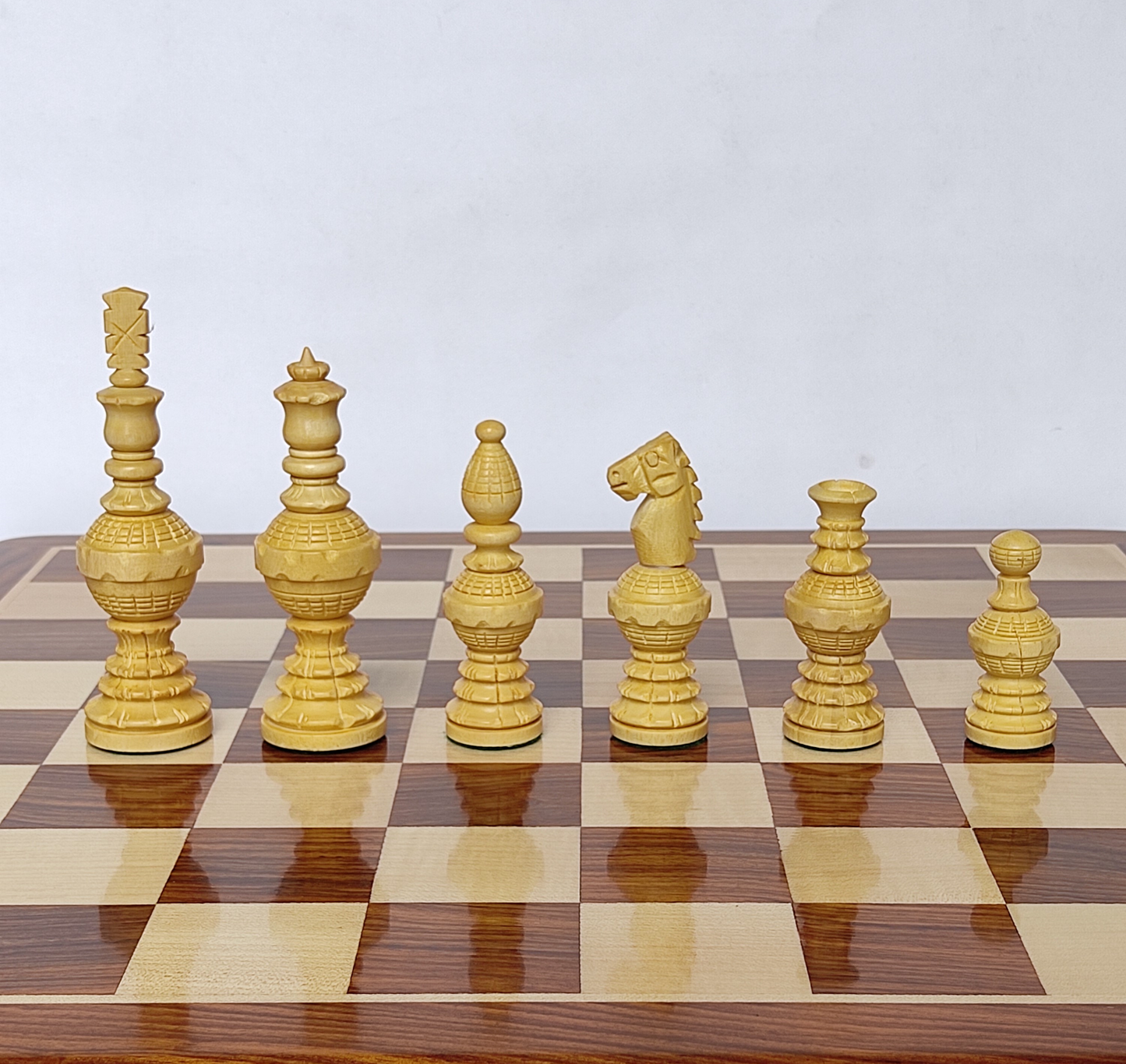5" Globe Wooden Chess Pieces - Handicraft Carving - Made of Rosewood and Boxwood