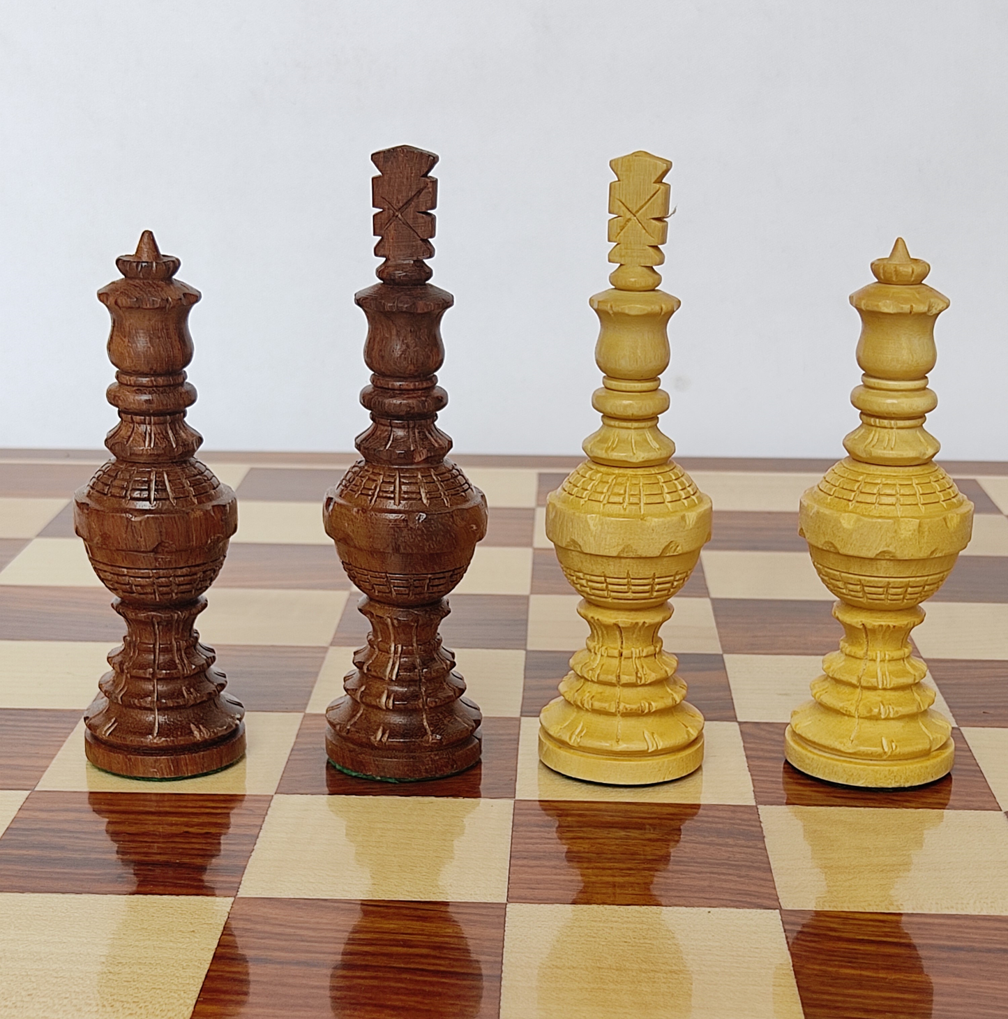 5" Globe Wooden Chess Pieces - Handicraft Carving - Made of Rosewood and Boxwood