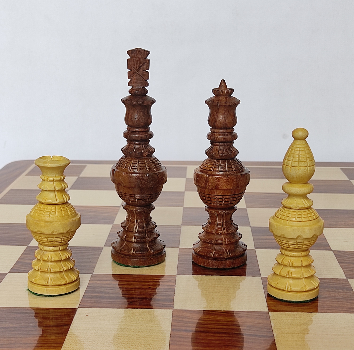 5" Globe Wooden Chess Pieces - Handicraft Carving - Made of Rosewood and Boxwood