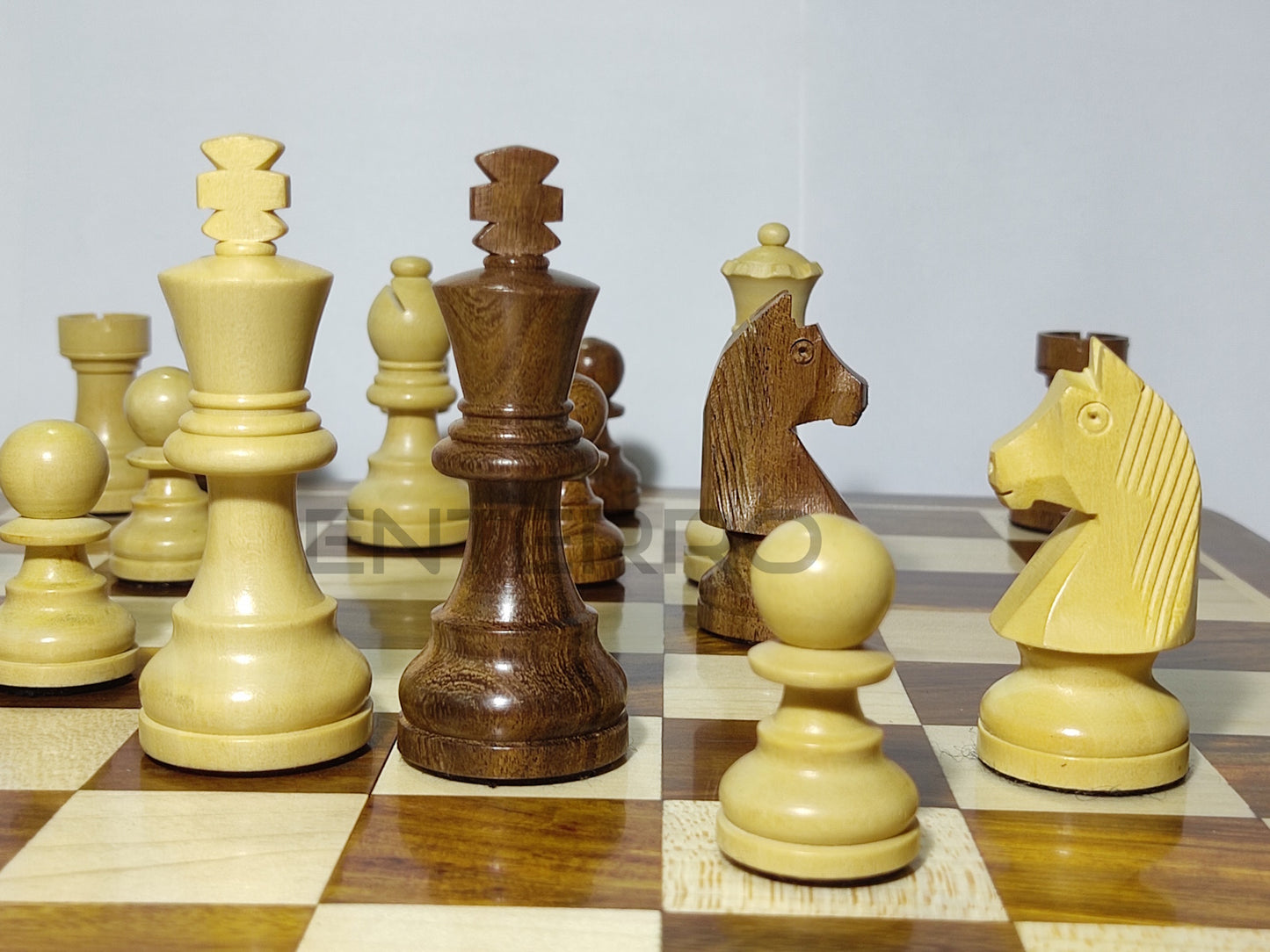 3" Wooden Staunton German Knight Chess Pieces STANDARD - Made of Acacia Wood and Boxwood