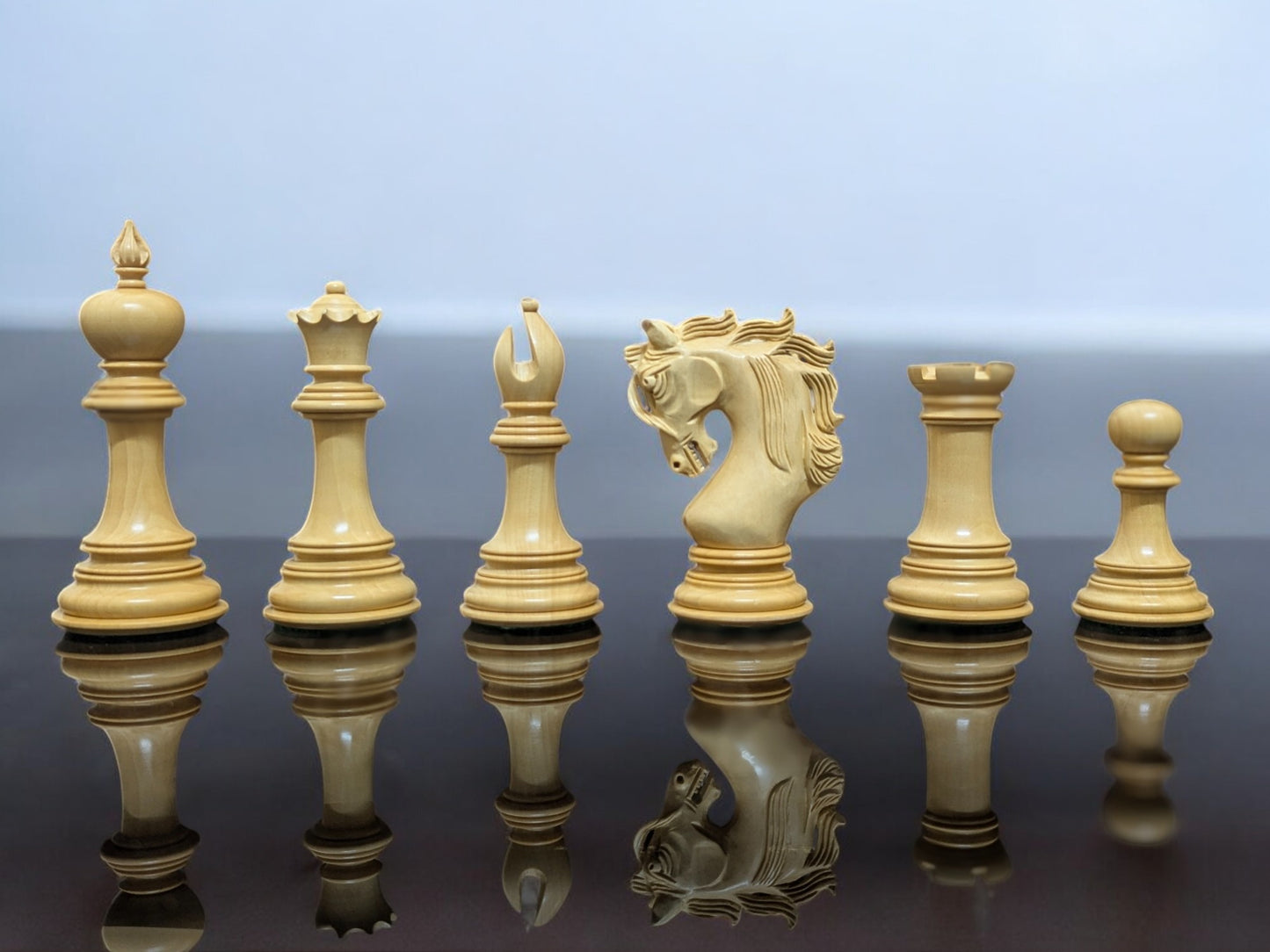 4.4 Valluzia Series Wooden Chess Pieces - Made of Red Rosewood and Boxwood