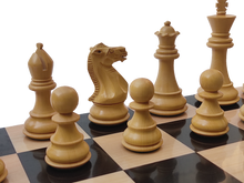 Laden Sie das Bild in den Galerie-Viewer, 17&quot; Borderless Chess Set - Square 55 mm - Pure Ebony and Maple wood || Classic Staunton Chess Pieces made of Pure Ebony and Boxwood - King Size 3.9&quot; - Elegant Chess Set